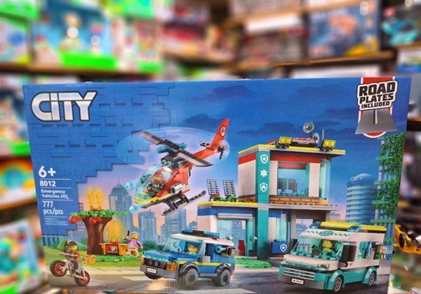 لگو سیتی پایگاه آتش نشانی 777 قطعه مدل CITIES 8012_اسباب بازی