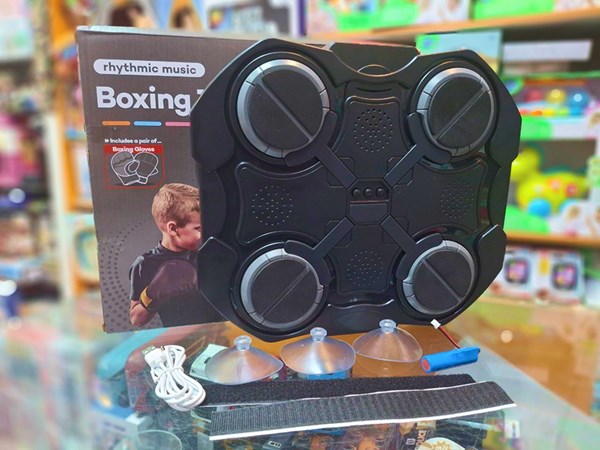 اسباب‌بازی ورزشی بوکس دیواری موزیکال و شارژی_اسباب بازی