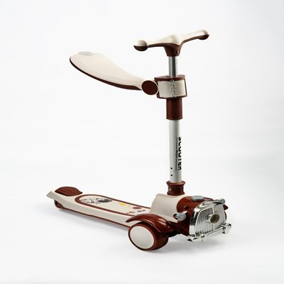 اسکوتر تعادلی سه چرخ چراغدار و موزیکال مدل ms108 رنگ قهوه ای