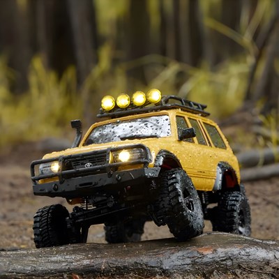 ماشین کنترلی تویوتا لندکروزر LC80 مدل 11831