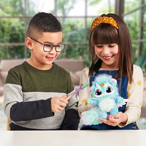 مجیک میکسیز دیگ جادویی با عروسک رباتیک سورپرایزی آبی Magic Mixies_اسباب بازی