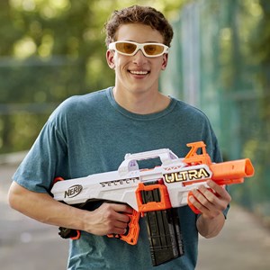 تفنگ اسباب بازی نرف Nerf مدل Hasbro - Nerf - Ultra Select Fully Motorized Blaster, Fire 2 Ways, Includes Clips and Darts_اسباب بازی