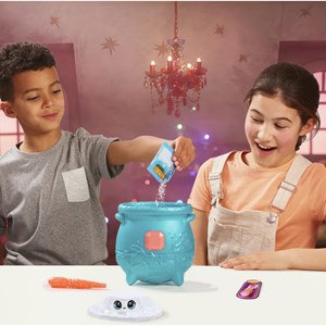 مجیک میکسیز دیگ جادویی با عروسک پولیشی سورپرایزی با جادوی آب مدل Moose - Magic Mixies - Magical Gem Surprise - Cauldron Water Magic_اسباب بازی