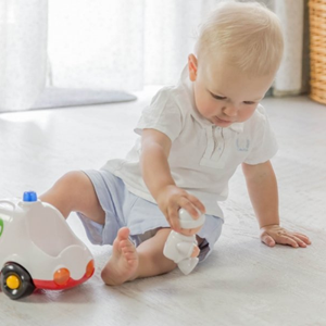 اسباب بازی ماشین آمبولانس با دکتر تولو مدل89897 Tolo First Friends Ambulance_اسباب بازی