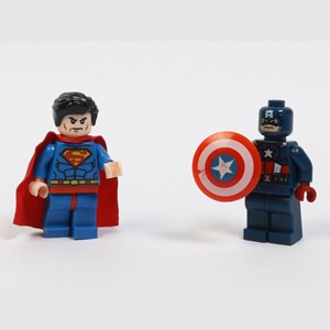 اکشن فیگور لگو 12 عددی انتقام جویان و لیگ عدالت_اسباب بازی