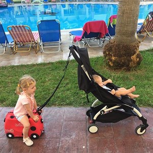 چمدان سواری کودک با ظرفیت 18 لیتر طرح کفشدوزک مدل 0092 Trunki 18L_اسباب بازی