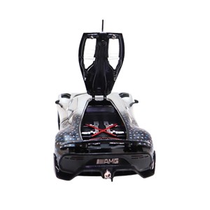 ماشین فلزی بنز موزیکال با چراغ، کمک‌ فنر و درب‌ های بازشو رنگ نقره ای_اسباب بازی